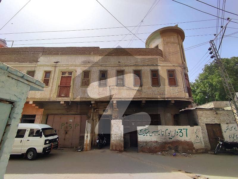 پکا قلعہ حیدر آباد میں 4 کمروں کا 5 مرلہ مکان 1.3 کروڑ میں برائے فروخت۔
