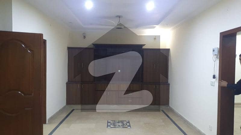 Near Park 8 Marla House For Sale In Usman Block Sector B Bahria Town Lahore