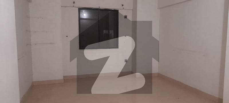 یاسین آباد گلبرگ ٹاؤن کراچی میں 4 کمروں کا 10 مرلہ فلیٹ 1.95 کروڑ میں برائے فروخت۔