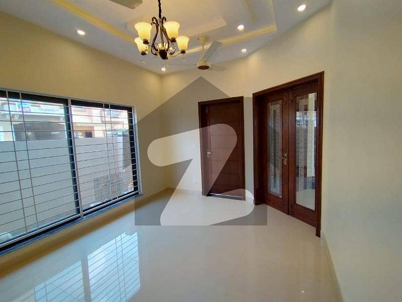5 Marla Stylish Bungalow In Phase-6 At Hottest Location