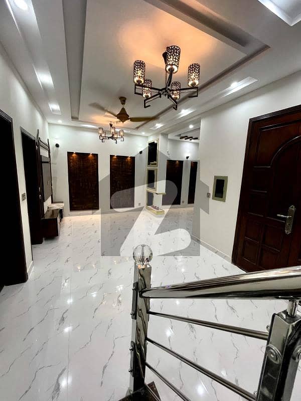 اسٹیٹ لائف ہاؤسنگ سوسائٹی لاہور میں 3 کمروں کا 5 مرلہ مکان 1.75 کروڑ میں برائے فروخت۔