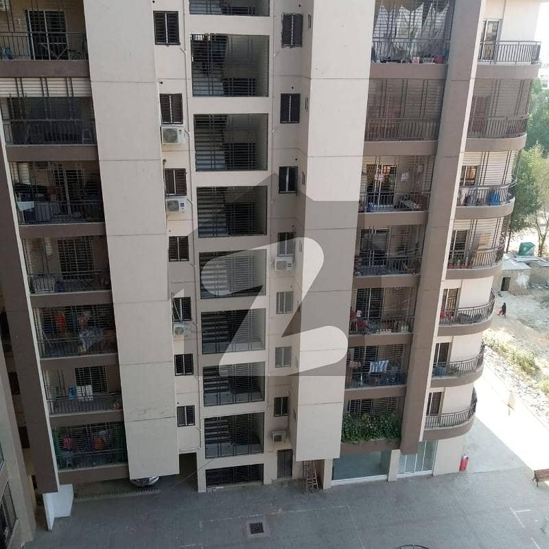 3 bed DD Flat Available For Sale in Gulistan e jauhar