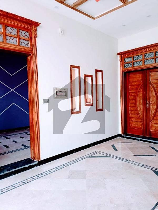 گلبرگ ریزیڈنشیا - بلاک ایل گلبرگ ریزیڈنشیا گلبرگ اسلام آباد میں 5 کمروں کا 10 مرلہ مکان 3.5 کروڑ میں برائے فروخت۔