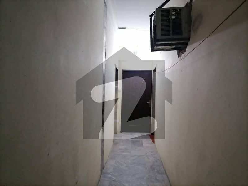 Good 2.5 Marla Flat For sale In Samanabad