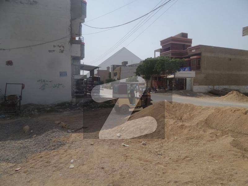 گلشنِ معمار - سیکٹر کیو گلشنِ معمار گداپ ٹاؤن کراچی میں 1.01 کنال رہائشی پلاٹ 3.6 کروڑ میں برائے فروخت۔