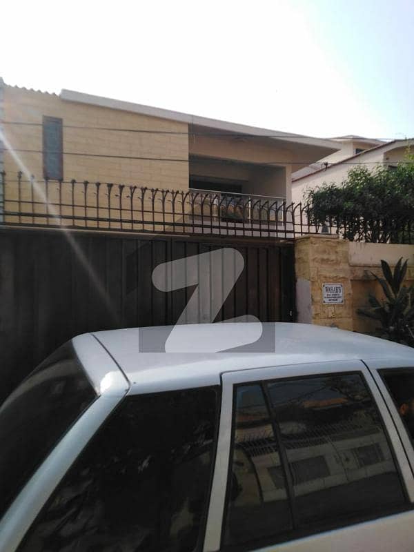 گلشن فیصل کراچی میں 4 کمروں کا 10 مرلہ مکان 6.75 کروڑ میں برائے فروخت۔