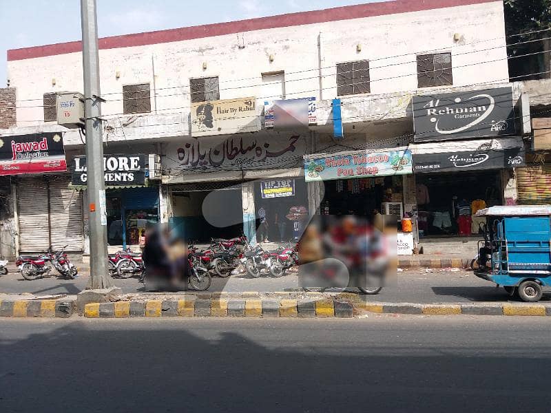 COMMERCIAL BUILDING AVAILABLE FOR SALE IN GARHI SHAHU CHOWK