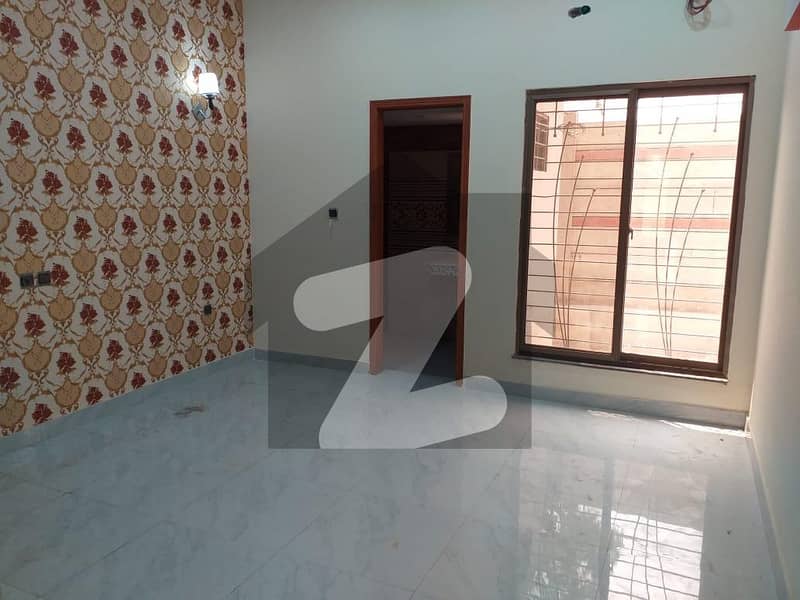 8 Marla House Available For sale In Paragon City - Mounds Block