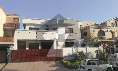 A Centrally Located Room Is Available For Rent In Islamabad