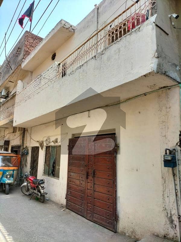 غازی روڈ کینٹ لاہور میں 5 کمروں کا 7 مرلہ مکان 1.75 کروڑ میں برائے فروخت۔