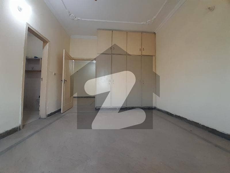 Ideal Location 04 Marla Commercial 2nd Floor Is Available For Rent In Dha Phase 1