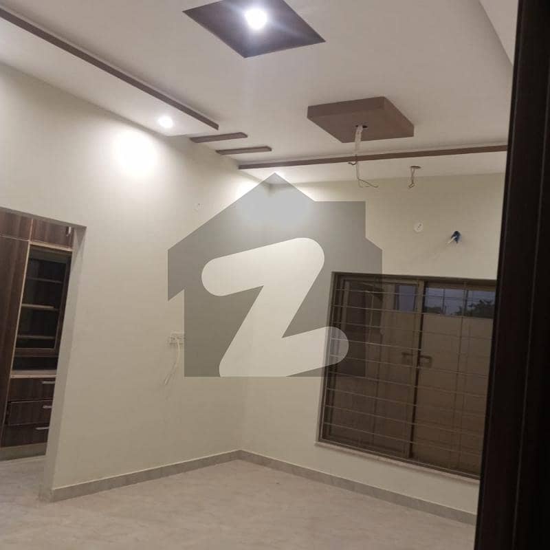 1 Kanal Single Storey House Available For Rent