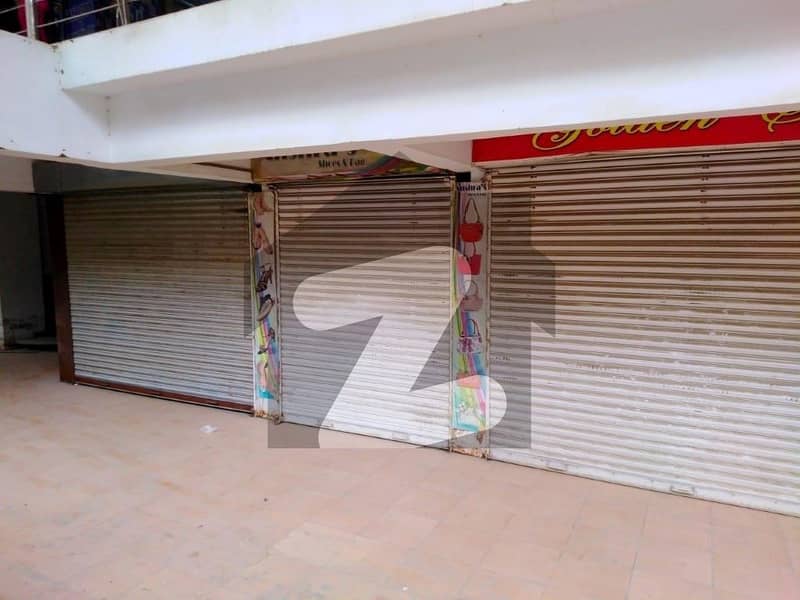 Shop Of 1600 Square Feet Available In Tariq Road
