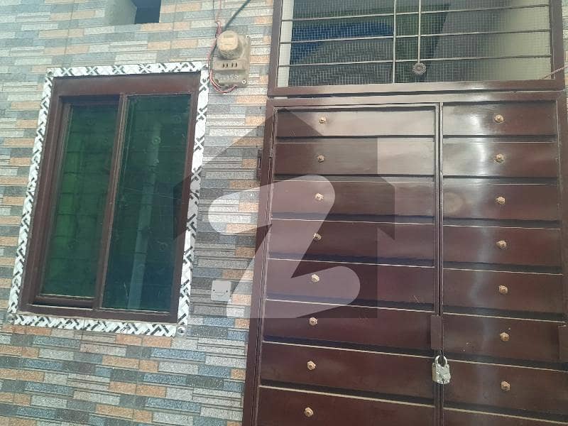 450 Square Feet House In Yateem Khana Chowk For Sale At Good Location
