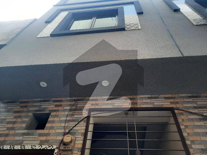 450 Square Feet House In Yateem Khana Chowk For Sale At Good Location