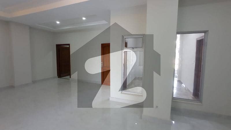 Brand New 3 Bed Flat Available For Rent In Bahria Town Phase 7