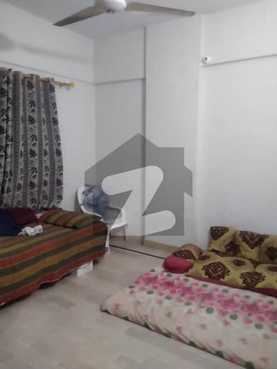 1200 Square Feet Flat Available For Sale In Dastgir Colony If You Hurry