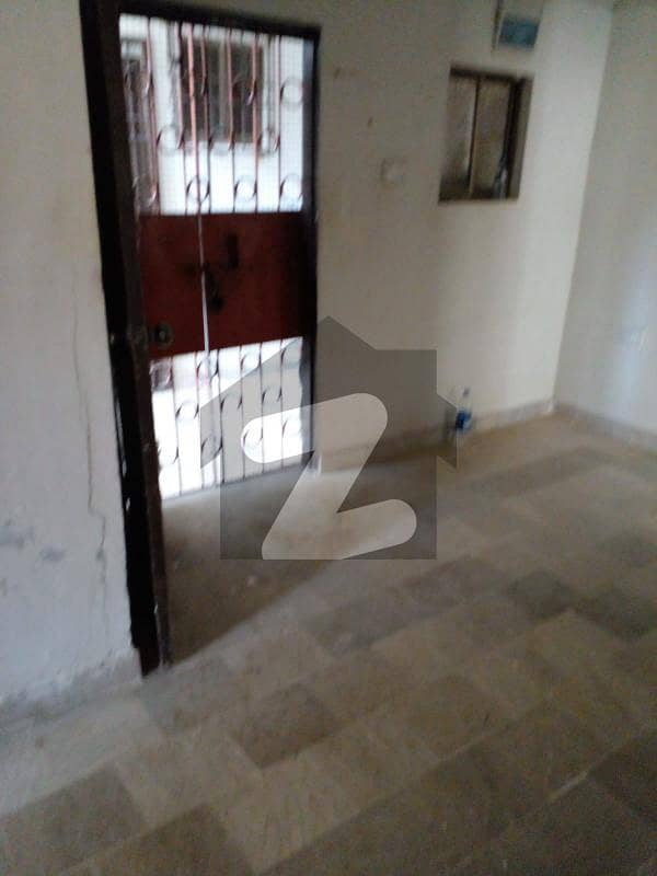500 Square Feet Flat Is Available In Gizri Road