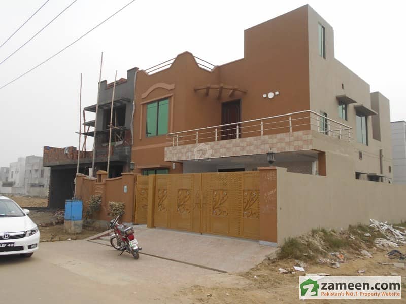 House Is Available For Sale Imperial Garden Homes, Paragon City, Lahore