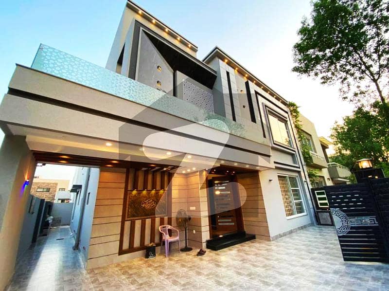 10 Marla Newly Build Modern House For Sale In Phase 7 Block Y