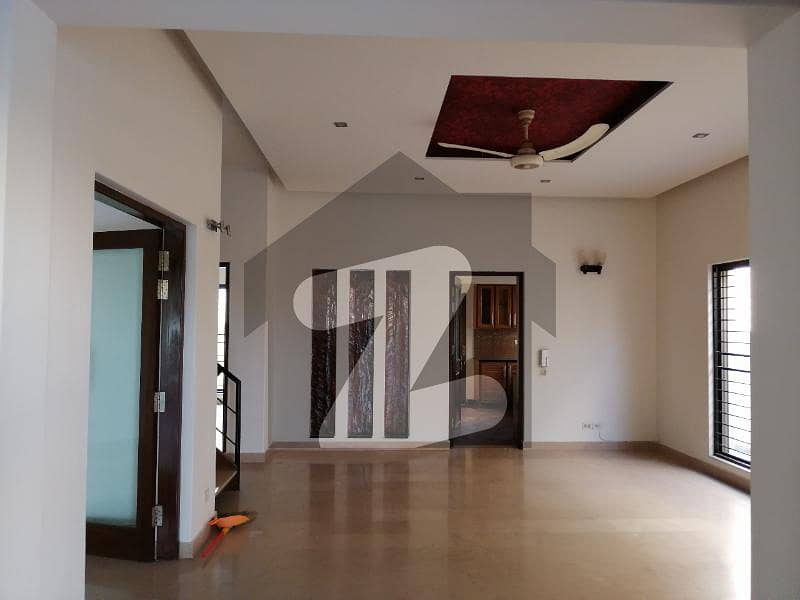 10 Marla House For Sale Gg Block Ideal Location Dha Phase 4