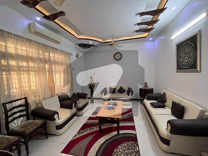 300 Sq Yards 4 Bed Dd Corner Ground Floor Portion With Separate Parking West Open Ultra Luxury In Vip Block 12 Johar