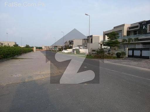 8 Marla Commercial Plot For Sale In Dha Phase 7 Lahore