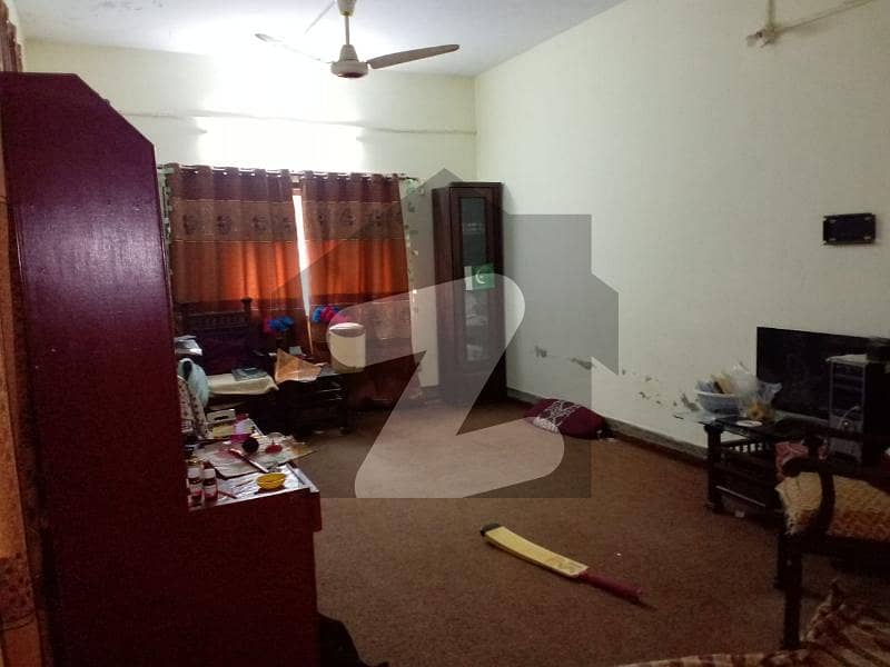زمان ٹاؤن کورنگی کراچی میں 6 کمروں کا 15 مرلہ مکان 3.5 کروڑ میں برائے فروخت۔