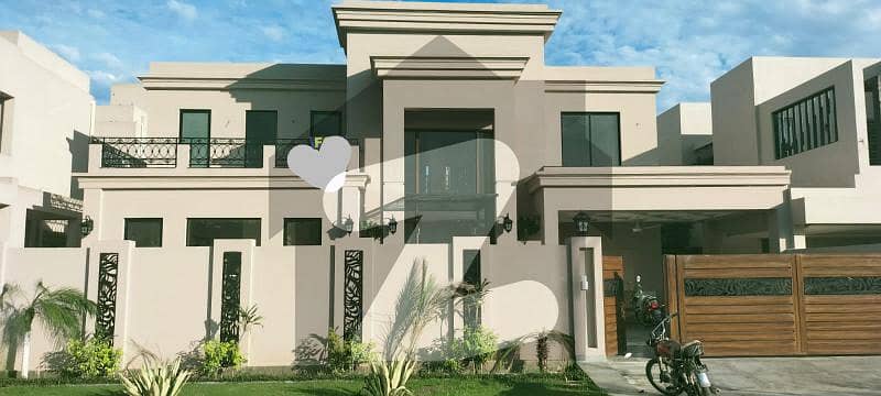 One Kanal House Available For Sale In Dha Phase 6