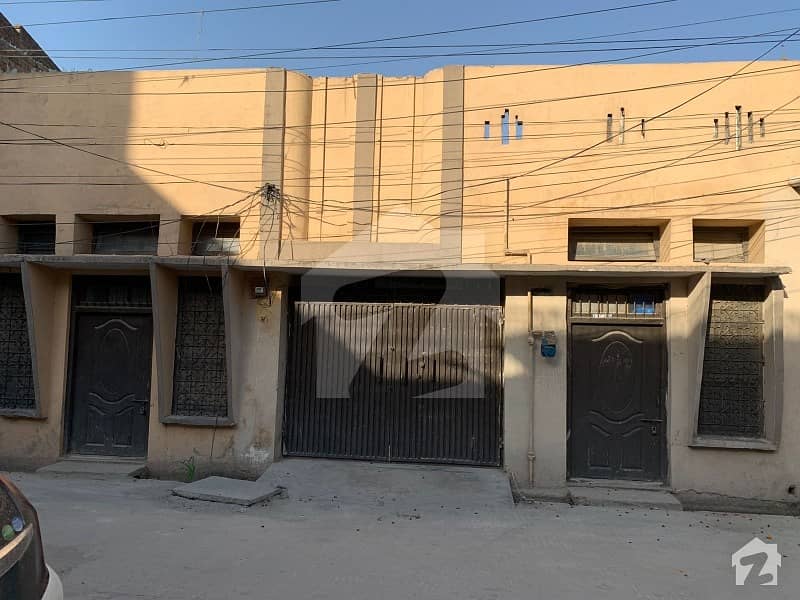 ملت کالونی راولپنڈی میں 5 کمروں کا 6.75 کنال مکان 4 کروڑ میں برائے فروخت۔