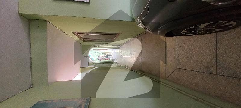 علامہ اقبال ٹاؤن ۔ پاک بلاک علامہ اقبال ٹاؤن لاہور میں 4 کمروں کا 11 مرلہ مکان 3.6 کروڑ میں برائے فروخت۔