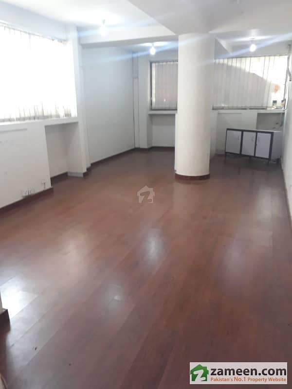Eden Tower Commercial Office For Sale Gulberg Lahore Eden Tower Commercial Office For Sale Gulberg Lahore
