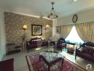 A House Of 1 Kanal Available For Sale