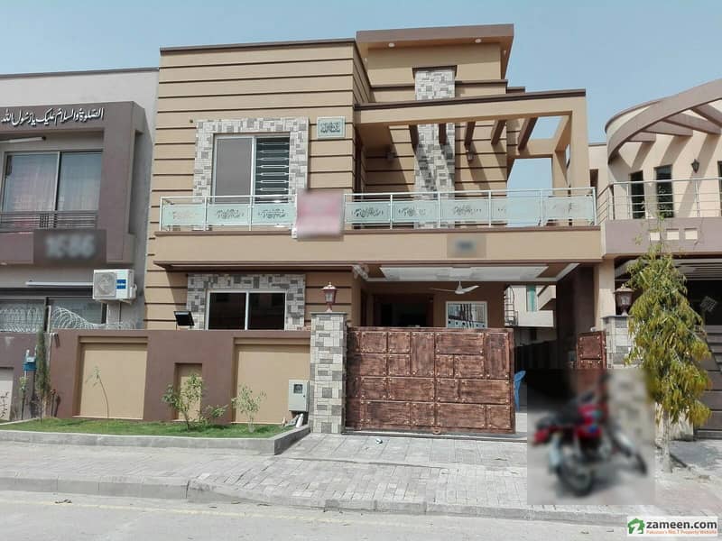 بحریہ ٹاؤن فیز 3 بحریہ ٹاؤن راولپنڈی راولپنڈی میں 5 کمروں کا 10 مرلہ مکان 2.45 کروڑ میں برائے فروخت۔