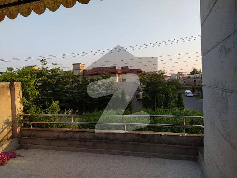 12 Marla 4-bedroom House Available For Rent In Askari 11
