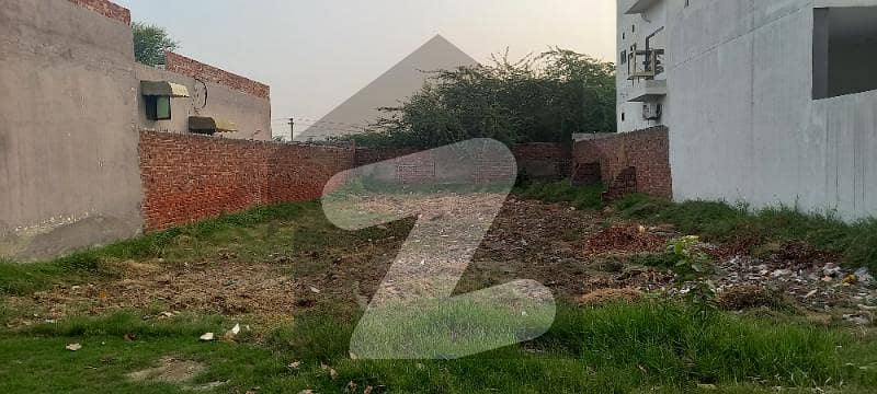 18 Marla Residential Plot In Phase-1 Nasheman Iqbal Lahore