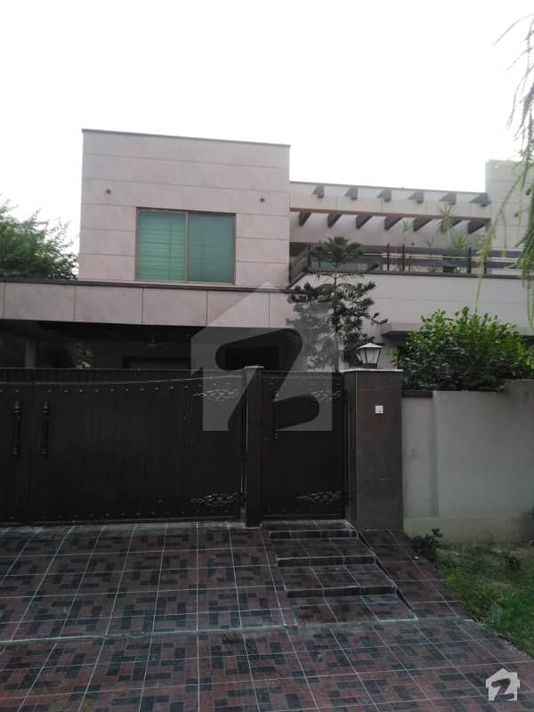4500  Square Feet House Situated In Dha Defence For Rent