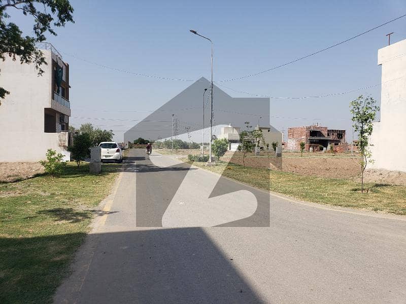 پارک ویو سٹی ۔ ڈائمنڈ بلاک پارک ویو سٹی لاہور میں 5 مرلہ رہائشی پلاٹ 46 لاکھ میں برائے فروخت۔