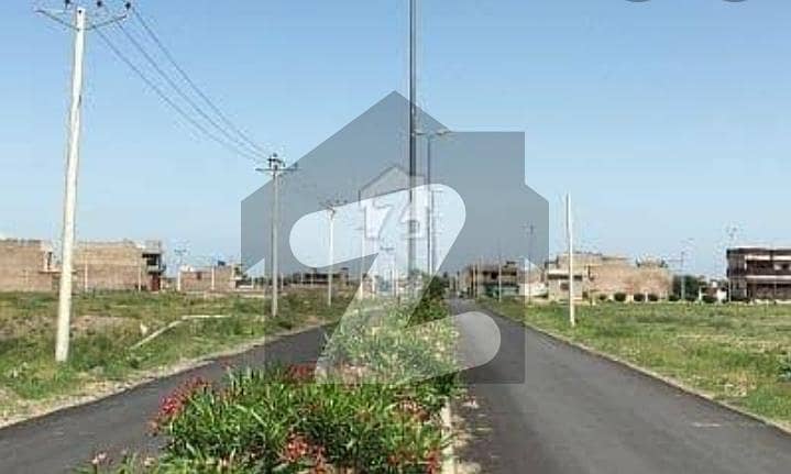 ریگی ماڈل ٹاؤن فیز 3 ریگی ماڈل ٹاؤن پشاور میں 10 مرلہ رہائشی پلاٹ 1.35 کروڑ میں برائے فروخت۔
