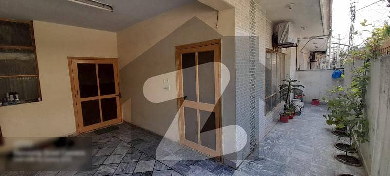 I-9 4 Islamabad 30x50 Beautiful Double Storey House
