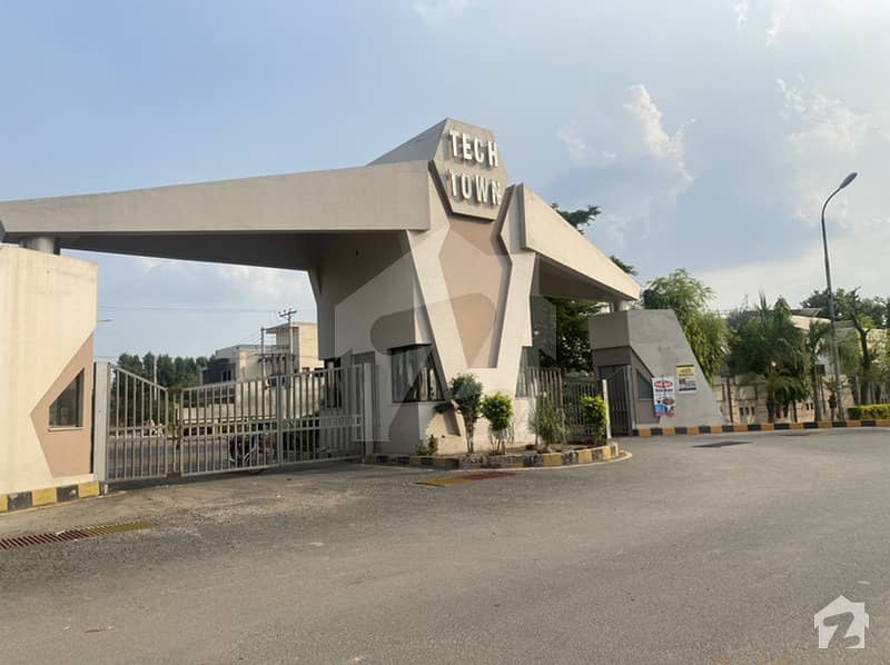 20 Marla Plot Available For Sale In Tech Town East Canal Road