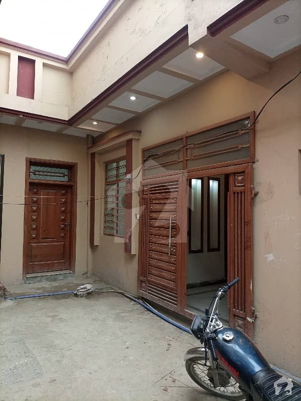 چاکرہ راولپنڈی میں 2 کمروں کا 3 مرلہ مکان 45 لاکھ میں برائے فروخت۔