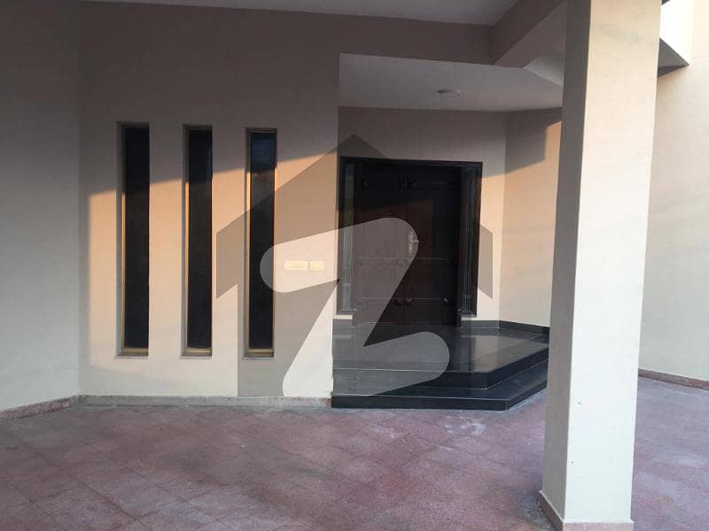 Well Maintained 1 Kanal Brigadier House For Sale In Askari 11