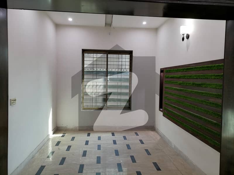 Prime Location In Al Hafeez Garden - Phase 2 3 Marla House For sale