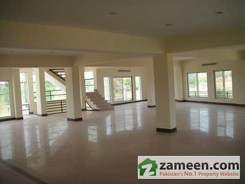 Rawalpindi full bulding for rent 12500 sq feet