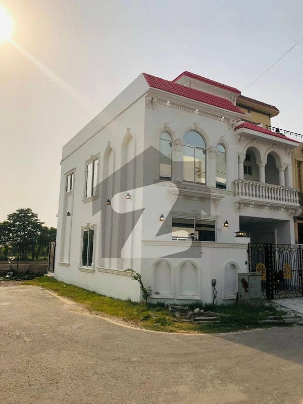 Beautiful Corner House Available For Sale In Developed Area Of Park View City