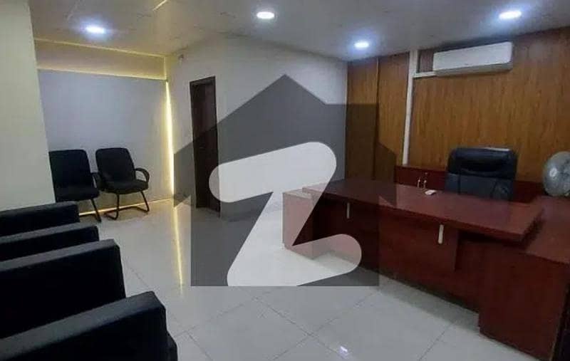 ازمیر ٹاؤن لاہور میں 6 کمروں کا 0.98 کنال دفتر 4 لاکھ میں کرایہ پر دستیاب ہے۔