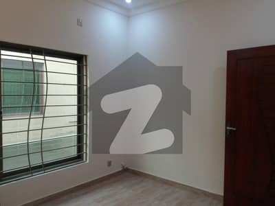10 Marla House Up For Rent In Fazaia Housing Scheme