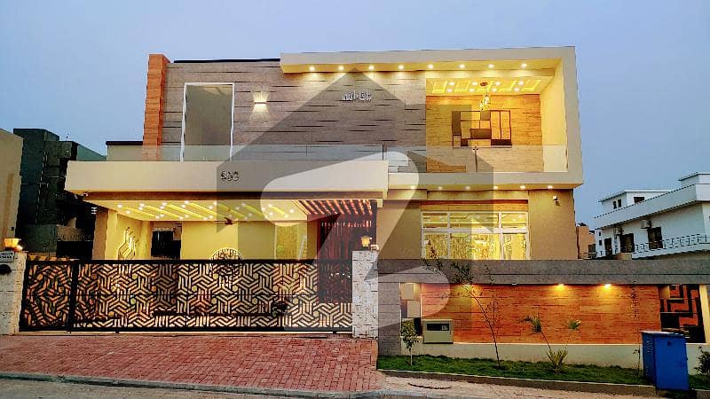 بحریہ ٹاؤن فیز 3 بحریہ ٹاؤن راولپنڈی راولپنڈی میں 5 کمروں کا 1 کنال مکان 8.25 کروڑ میں برائے فروخت۔