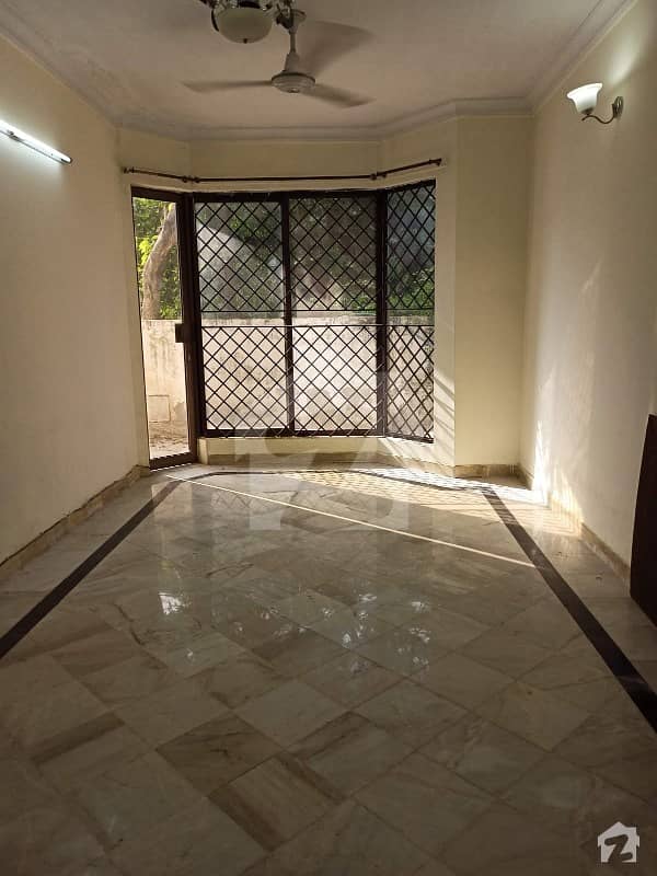 30x60 Ground Portion Marble Flooring Car Porch S/meters